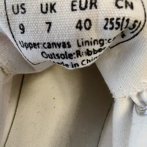 Classic Minimalist Ochre Mens 9 Chuck Style Low Top. - Picture 6 of 6